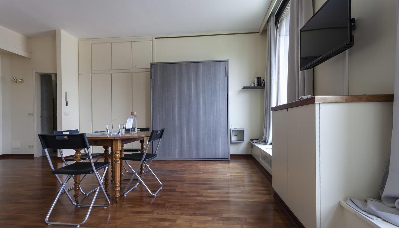 Italianway-Santo Stefano 5 Apartment Milan Bagian luar foto